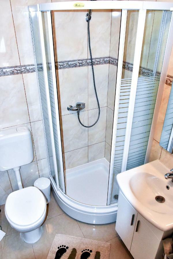Apartment Anemare Kastela ~ Near By Split And Trogir المظهر الخارجي الصورة